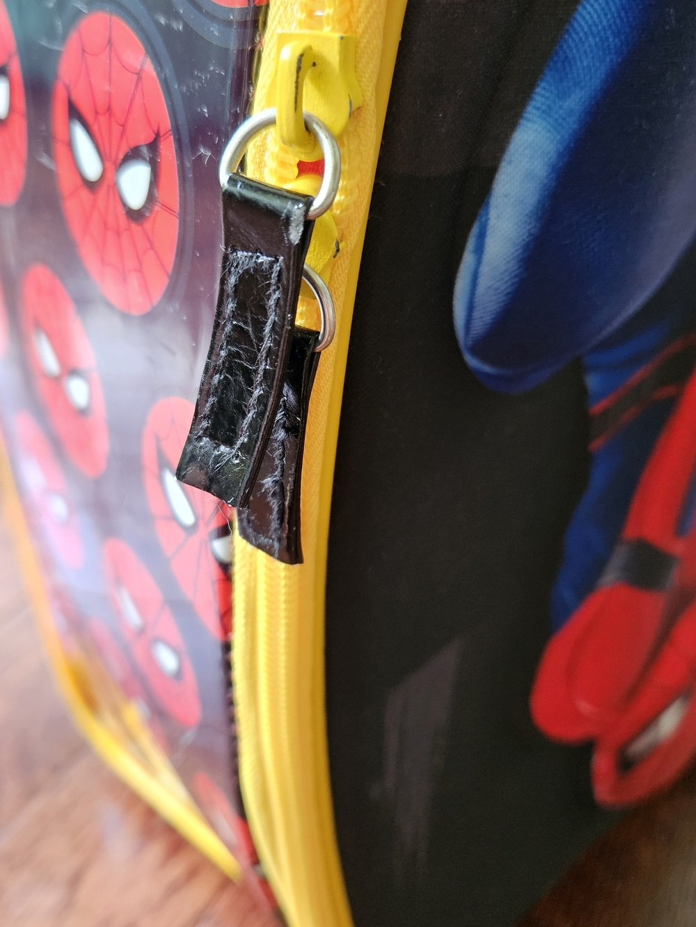 Spider-Man 'Queens' Edition, Kids Roller Luggage Disney Store Exclusive - Picture 13 of 13